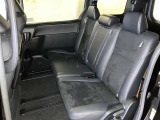 ゆとりある広々とした車内空間は、ドライブを始め買い物やレジャーなど、幅広く活躍します。一人でもみんなとでもお出かけを楽しみましょう!