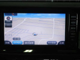直感的に操作出来るナビゲーションを搭載。ルート案内が分かりやすく、運転中のストレスを軽減します。目的地までスムーズに導いてくれる、実用性の高い装備です。
