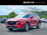 中古車専門再生工場にて熟練専任スタッフが丁寧に清掃、仕上げを実施しております。また、お客様に安心してご検討いただける様、公取協が定める基準に基づき車両検査を実施し、車両状態評価証を発行しております。