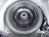 【応急用タイヤ】応急用タイヤが付属します。こちらもしっかりと点検してお渡しいたします。