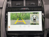 ◆サラウンドカメラ(360&deg;カメラ)『車載のカメラを駆使し、車を真上から見下ろしている映像に変換、センターディスプレイに表示させ、安全な駐車をサポート。縦列駐車や狭い場所への駐車に大きく役立ちます。』