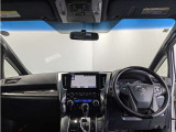 見通しのよいすっきりとした視界で、誰でも運転しやすいです。運転のしやすさは疲れにくさにも繋がりますよ♪