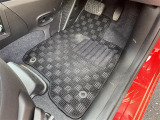 ◆LIBERALAは、輸入車選びの新たなスタイルを提案するインポート・セレクト・ブランドです。オーナー様となる方がクルマから直接感じる感性を第一にした、最良の一台との出会いをコーディネートいたします。