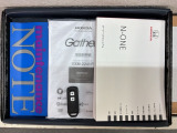 スマートキーは鍵をバッグに入れたままでもドアロックの開閉やエンジンのON・OFFができます。夜間や雨の日も鍵を探さなくて良いので便利です。