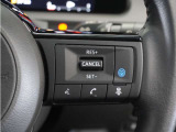 ◆アダプティブクルーズコントロール◆予め設定した車速内でクルマが自動的に加減速。前走車との適切な車間距離を維持しながら追従走行します。