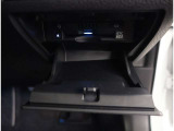 当店は大型整備工場も併設しております。購入後の車検やオイル交換などメンテナンスはもちろん、アフターサービスは当店にお任せください!