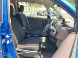 運転席・助手席です