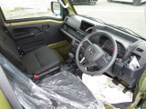届出済未使用車/4WD/CVT/SA/LEDヘッドライト/冬タイヤSW&マットバイザー付