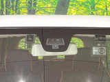 【スズキ セーフティサポート】走行中に前方の車両等を認識し、衝突しそうな時は警報とブレーキで衝突回避と被害軽減をアシスト。より安全にドライブをお楽しみいただけます。