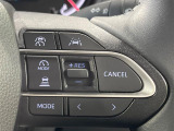 【レーダークルーズコントロール】高速道路での長距離走行が楽に!!自動で速度を保つクルーズコントロールが、衝突軽減システムと連携し、前方の車両を感知して車間を保つように速度調節してくれます!!
