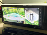 【マルチアラウンドモニター】専用のカメラにより、上から見下ろしたような視点で360度クルマの周囲を確認することができます☆縦列駐車や幅寄せ時に活躍してくれます♪