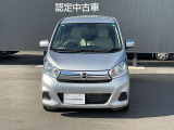 優れたデザイン性ながら小回りの利くコンパクトボディで、運転しやすいですよ