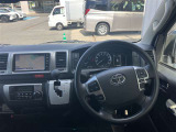 広々とした車内空間です。