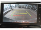 バックモニター付ですので、車庫入れも駐車もラクラクです。