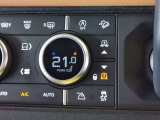 【電子制御エアサスペンション OP価格341,000円】ドライブモードを選択するとモードにあった車高になりお客様の負担を軽減致します。オプション内にアダプティブダイナミクスも含まれます。