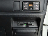 両側電動のスライドドアで楽々スムース!運転席からも開閉の操作もできます♪キーのスイッチひとつで自動開閉できる便利な機能もついてます♪