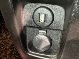 シガーソケット用の充電器が使用可能です!