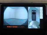 パノラミックビューモニター付きです。車両を上から見たような映像をディスプレイオーディオ画面に表示。運転席からの目視だけでは見にくい、車両周辺の状況をリアルタイムでしっかり確認できます。