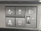 【スマートアシスト】走行中に前方の車両等を認識し、衝突しそうな時は警報とブレーキで衝突回避と被害軽減をアシスト。より安全にドライブをお楽しみいただけます。