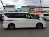 セレナ 2.0 ハイウェイスター Vセレクション 4WD 