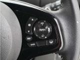 ◆アダプティブクルーズコントロール◆予め設定した車速内でクルマが自動的に加減速。前走車との適切な車間距離を維持しながら追従走行します。【LKAS】車線維持支援システムでステアリング操作を支援。