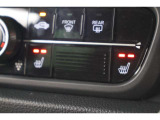 シートヒーター装備付き車!!座席に埋め込まれた電熱線によりシートを暖めることが出来る装備で、温められたシートは、寒い冬には最適です!!