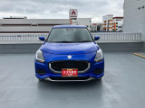 凛としたフェイスが魅力のフロントデザイン!白い光・ハイレスポンス、低燃費の【LEDヘッドランプ】!