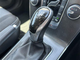 ◆MT付AT◆ドライバーがマニュアル車のようにギアチェンジを自分の手で行う機能です! オートマ車に手動変速機能を加えたもので、スポーツ走行を味わうことが可能!