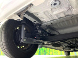 お車を安心してお乗りいただく為には、足回りの定期点検が欠かせません。サービスサポート(有償保証)では無料点検もご提供しており、安心のカーライフをお過ごしいただけるサポート体制が整っています。