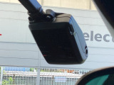 ドライブレコーダーを装備しており、走行中の映像をしっかり記録します。万が一の際の状況確認に役立つ安心装備です。
