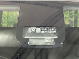 【トヨタセーフティセンス】走行中に前方の車両等を認識し、衝突しそうな時は警報とブレーキで衝突回避と被害軽減をアシスト。より安全にドライブをお楽しみいただけます。