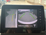狭い道でのすれ違い、左側のガードレールや側溝が見えないと不安になりませんか?アラウンドビューモニターならバックカメラに加え、発進時に前方や周囲の確認、すれ違い時の助手席側下方の確認も出来て安心です♪