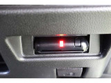 ボイスタイプのETC搭載。高速道路出入口もスマートに通過! 今やマストアイテムですね。納車前には使用できるようにセットアップをさせていただきます。ETCカードの取扱もしておりますのでご相談ください。