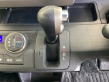 発進時から滑らかに加速する無段階変速のCVTはストップ&ゴーの多い街の中も快適です
