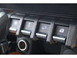 何とこんなところにPWスイッチがございます!ジムニーならではといったところでしょうか。