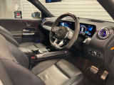 「認定中古車」は納車前整備がポイントです。メルセデス・ベンツの定める厳しい基準をクリアしたお車のみご案内させて頂きます。納車前整備はメーカー規定に基づき自社工場で入念に行なわれます。