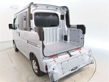 納車1カ月後には無料1カ月点検をご用意しています。車検や12カ月点検、オイル交換などのアフターメンテナンスも県内50店舗の整備工場におまかせください。