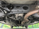 【本州仕入れ】のお車ですので、エンジンルームや下回りのサビも比較的少なく、お車を長く乗りたい方にぴったりの1台となっております♪