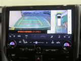 パノラミックビューモニター搭載。カメラで車両周囲の状況を映し出すため、狭い場所での駐車などに役立ちます。