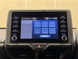 ディスプレイオーディオを装備。スマホと車をつなぐことで、これまでのナビに加えていろんなサービスが楽しめます。