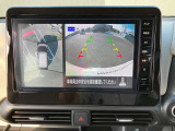 バックカメラ付きで見えないバンパー付近もバックカメラがしっかりカバーします