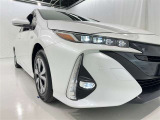 フォグランプ装着車です。暗い夜道の車両前方を明るく照らします