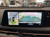 アラウンドビューモニターで、車庫入れも安心です