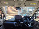 運転席周りの視界もよくハンドルも軽い取り回しなのですごく運転がしやすい車です。