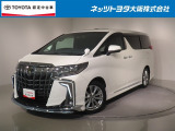 UVカット機能付ウインドシールドガラス(グリーン合わせ、高遮音性ガラス、トップシェード付)&3眼LEDヘッドランプ(ハイ・ロービーム/オートレベリング機能付)+LEDクリアランスランプ