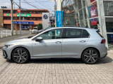 高強度ボディ&times;衝撃吸収構造で、万が一にも備えた安心設計。Volkswagenならではの安全性能です。