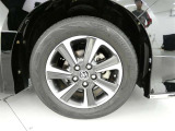 【タイヤ4本新品】・・・こちらのお車はネッツ千葉で購入時タイヤ4本交換します。消耗品ですが高価なのがこのタイヤ・・・!このクルマ、お得ですよ♪