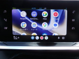 ダッシュボードのタッチスクリーンにはエアコンやオーディオ、ハンズフリー通話、ADAS(先進運転支援システム)などの操作を指先で直感的に行えます。
