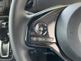 【ステリモ】ステアリングリモコンスイッチにてオーディオ操作可能となっております。運転にも集中できます。