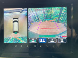 【全方位モニター用カメラ】専用のカメラにより、上から見下ろしたような視点で360度クルマの周囲を確認することができます☆死角部分も確認しやすく、狭い場所での切り返しや駐車もスムーズに行えます。